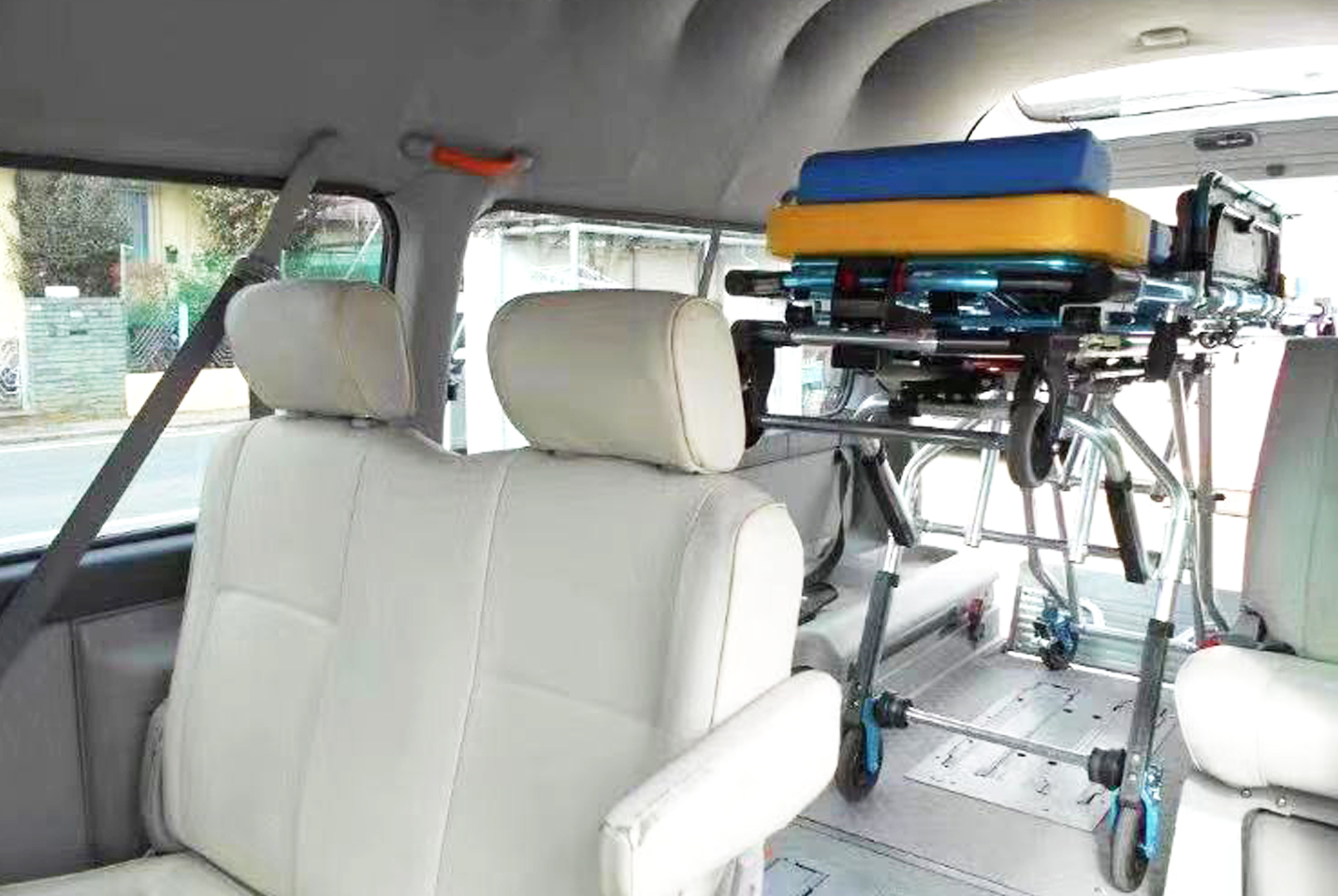 あーす介護福祉タクシー 車椅子