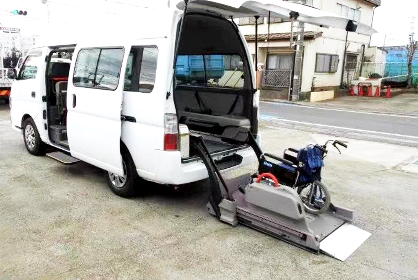 あーす介護福祉タクシー 室内広々